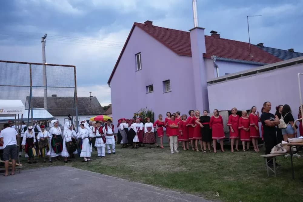 Više od tisuću pečenjaka skuhano na 17. Kukuruzijadi u Donjim Andrijevcima