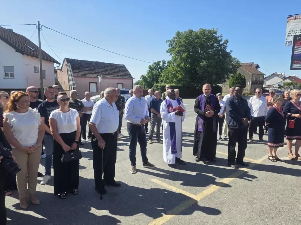Povodom 30. obljetnice „Oluje“ u Bukovlju odana dužna počast svim poginulim hrvatskim braniteljima