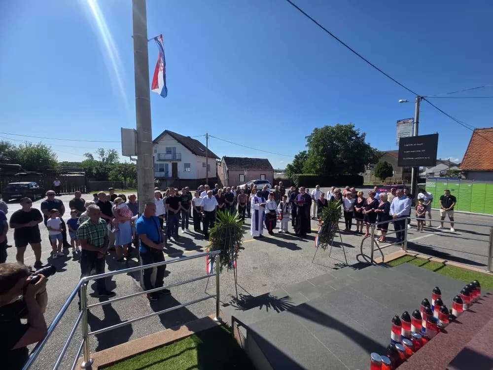 Povodom 30. obljetnice „Oluje“ u Bukovlju odana dužna počast svim poginulim hrvatskim braniteljima
