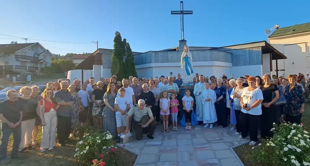 U Vinogorju blagoslovljen kip Gospe Lurdske: ʼnema pobjede bez prsta Božjeg i Gospina zagovoraʼ
