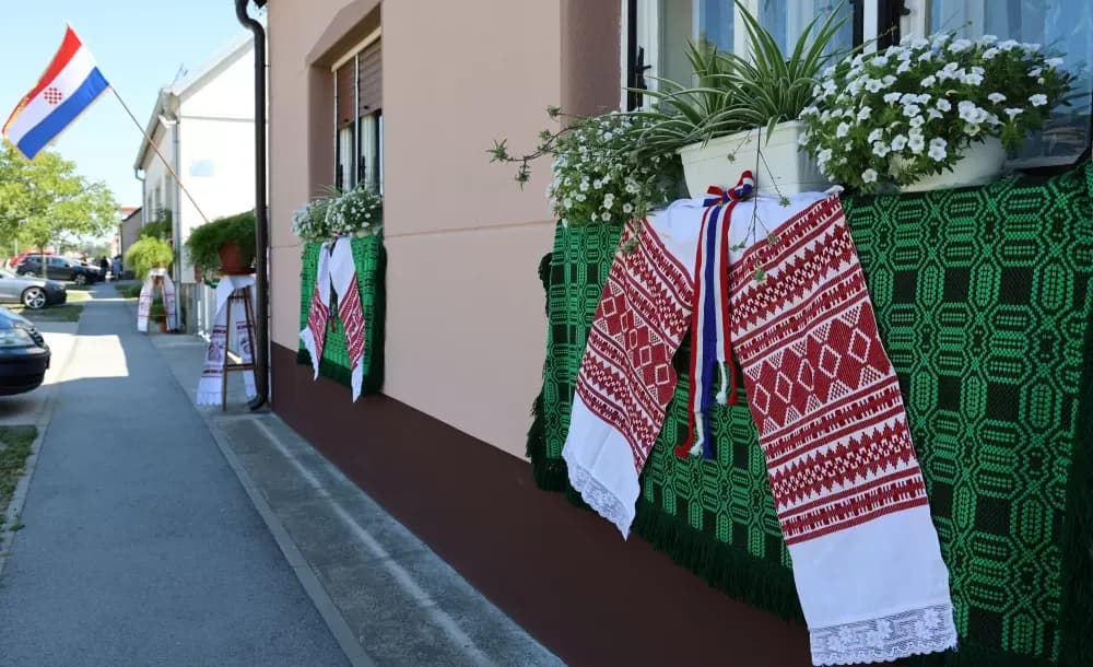 Zlatnu misu proslavio preč. Blaž Zmaić, rođeni Perkovčanin