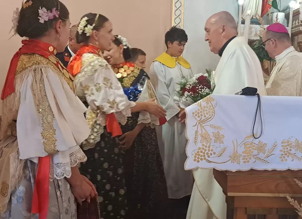 Zlatnu misu proslavio preč. Blaž Zmaić, rođeni Perkovčanin