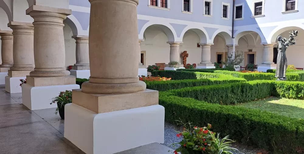Nastavljeni radovi na obnovi franjevačke crkve i samostana u Slavonskom Brodu