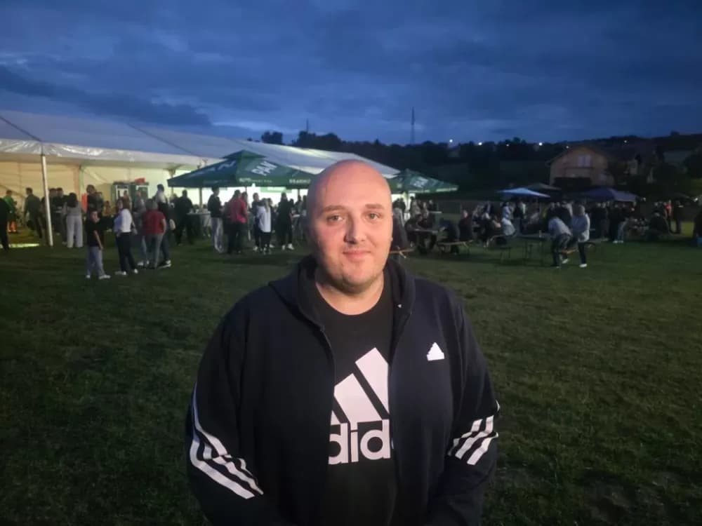 Slatinjanke iz Donjeg Slatnika skuhale najbolji čobanac u Tomici: „Uz sve što treba stavile smo u čobanac i obilje ljubavi“