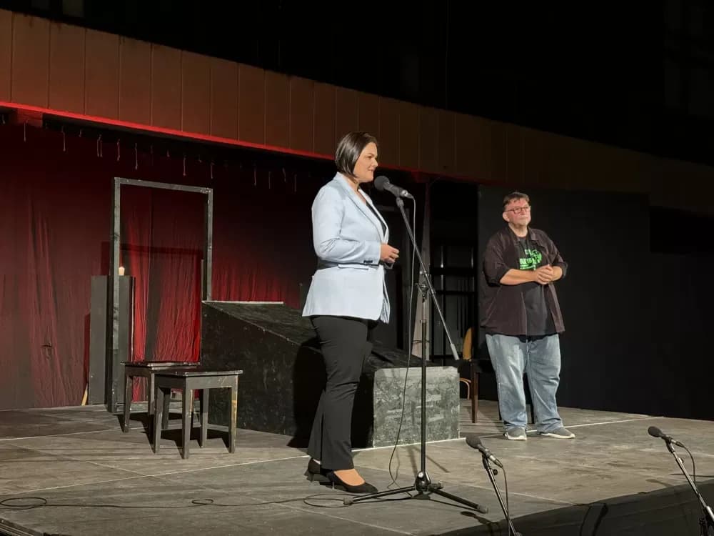 Uspješno otvoren 18. Festival amaterskih kazališta – Prva večer obilježena izvedbom predstave „Narikače“