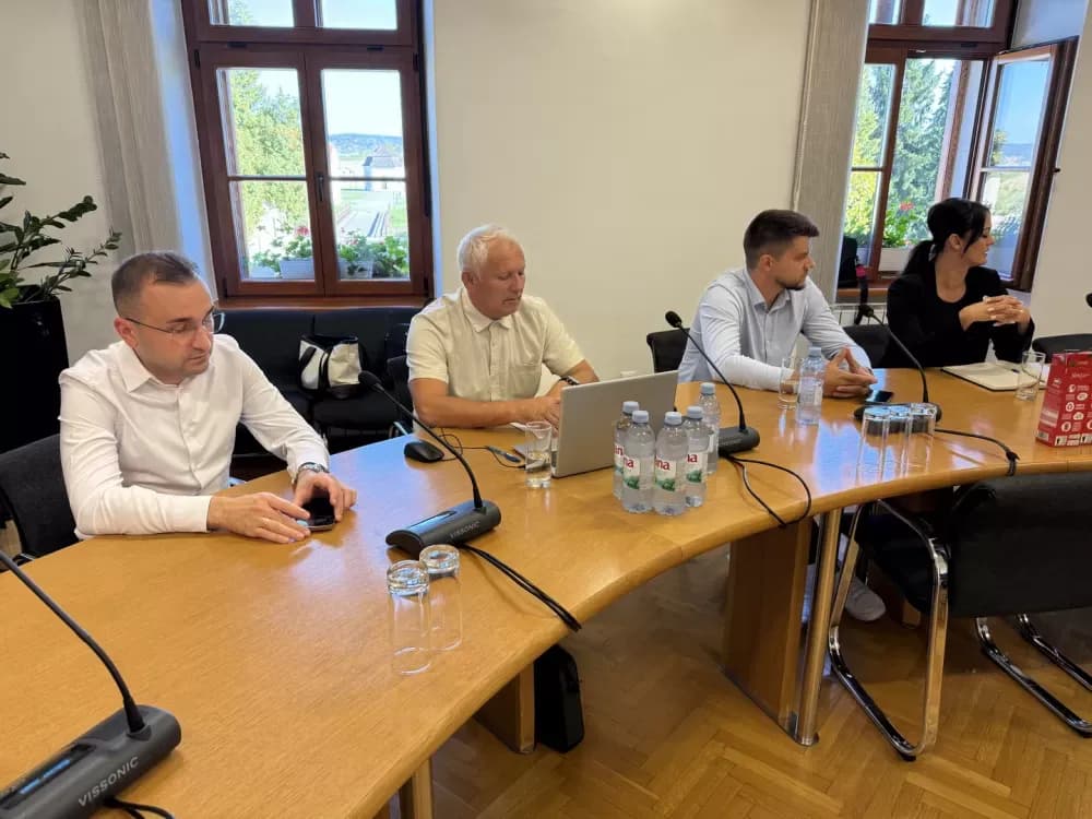 Održana 3. Izvanredna sjednica Gradskog vijeća Grada Slavonskog Broda - donesene statusne promjene ustanova dječjih vrtića