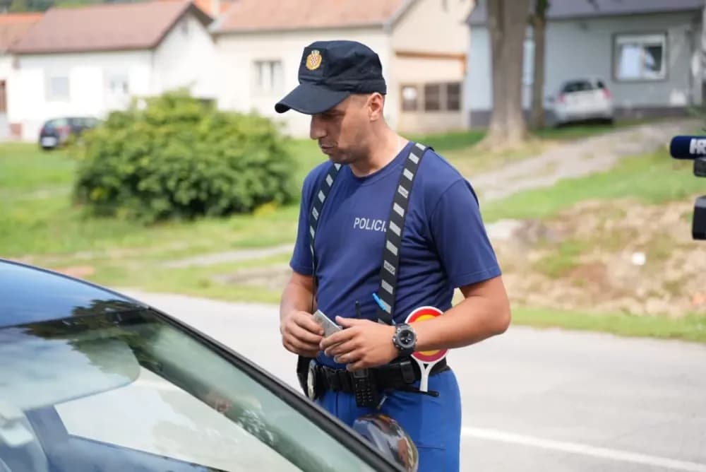 S kompletnom opremom i uređajima provedena policijska represivna akcija na više od 40 lokacija na području Brodsko-posavske županije