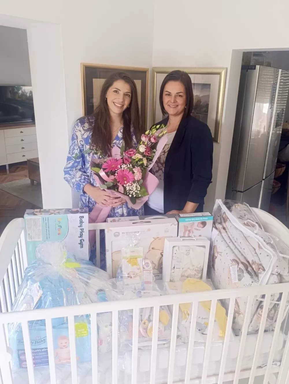 Slavonski Brod i dalje uz roditelje – nova podjela opreme za bebe