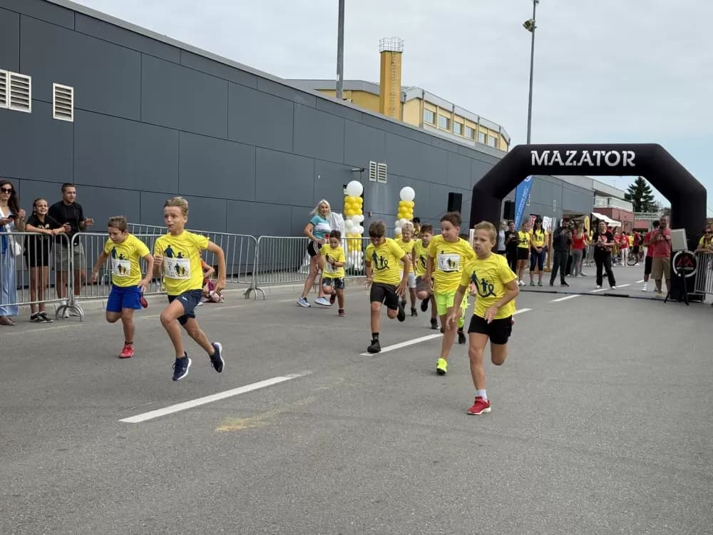 (FOTOGALERIJA) Donacijska utrka ʼZnanjem i prevencijom do zdravljaʼ okupila Brođane svih generacija