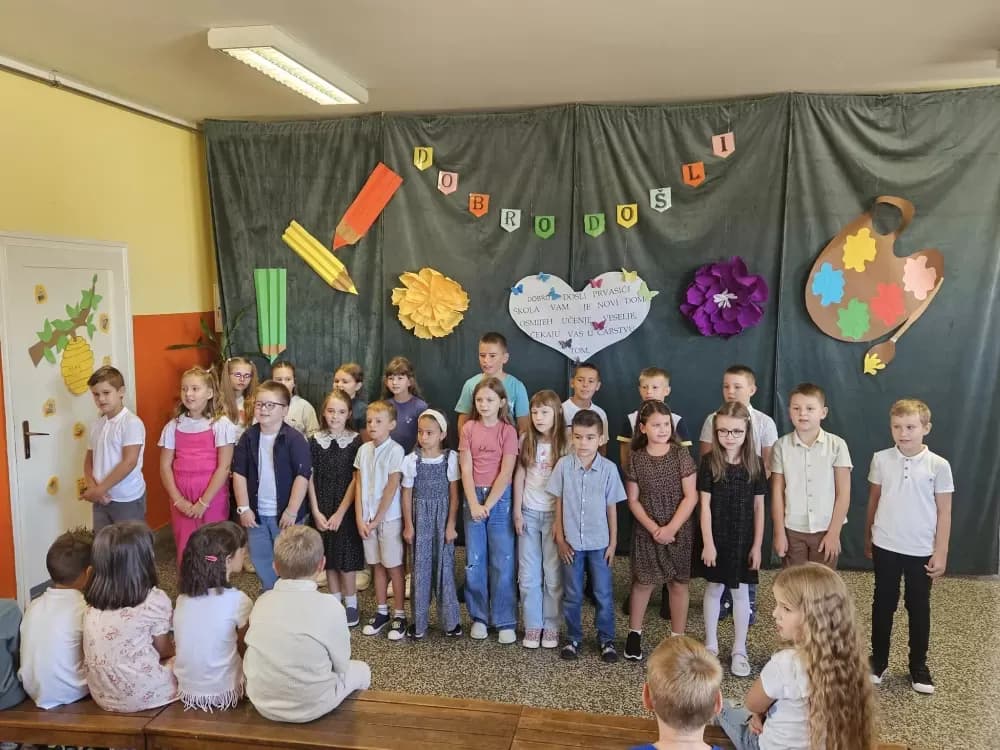 Slavonsko-brodska televizija darivala prvašiće
