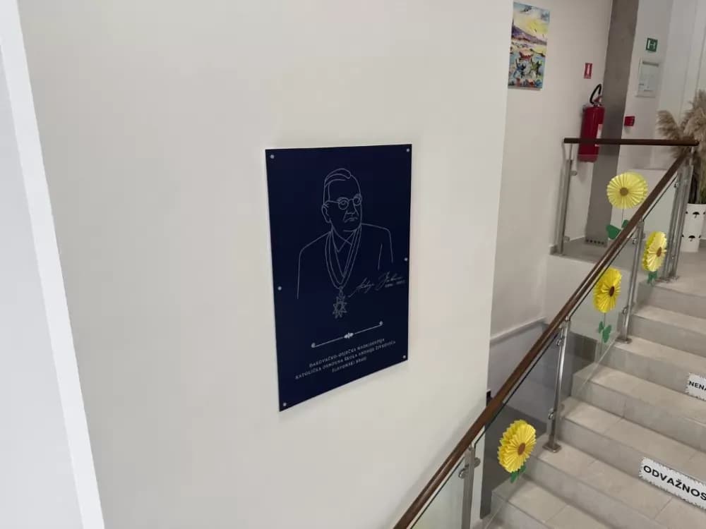 Svečano otvorena Katolička osnovna škola Andrije Živkovića u Slavonskom Brodu