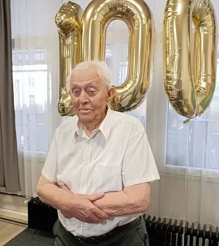 DOŽIVJETI STOTU – Mato Kudrić iz Ruščice proslavio stoti rođendan!U okruženju svoje obitelji i najbližih, stoti rođendan proslavio je Mato Kudrić iz Ruščice! Petero djece, 10 unučadi i čak 19-ero prau