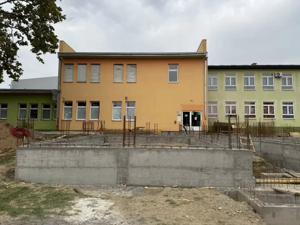 Radovi na dogradnji Osnovne škole „Đuro Pilar“ napreduju prema planu