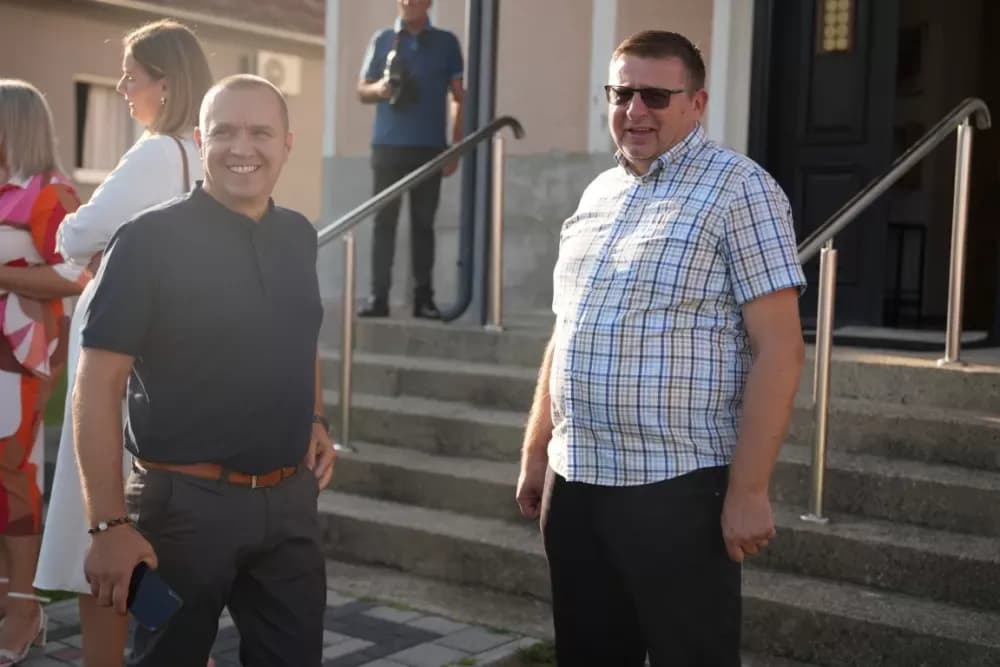 (FOTOGALERIJA) Proslavljen Dana općine Brodski Stupnik uz euharistijsko slavlje, polaganje vijenaca u čast poginulih branitelja i Svečanu sjednicu Općinskog vijeća