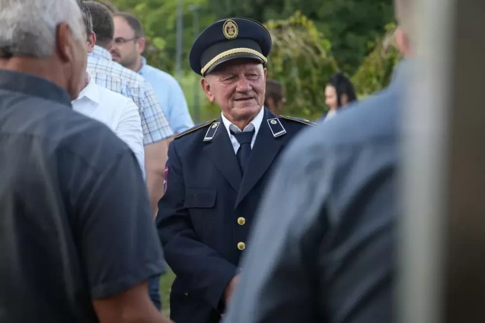 (FOTOGALERIJA) Proslavljen Dana općine Brodski Stupnik uz euharistijsko slavlje, polaganje vijenaca u čast poginulih branitelja i Svečanu sjednicu Općinskog vijeća