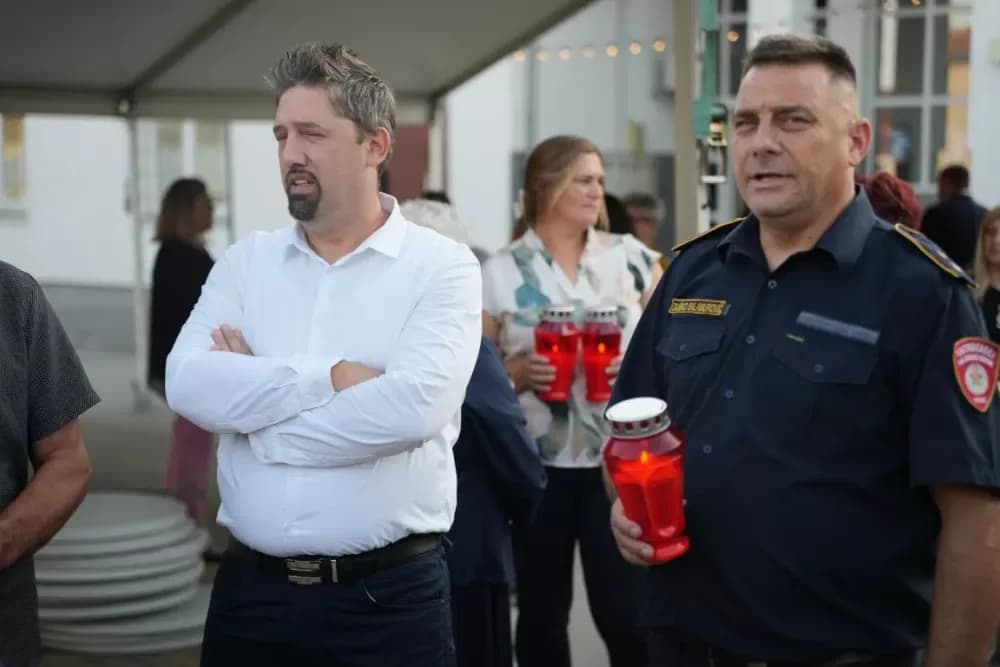 (FOTOGALERIJA) Proslavljen Dana općine Brodski Stupnik uz euharistijsko slavlje, polaganje vijenaca u čast poginulih branitelja i Svečanu sjednicu Općinskog vijeća