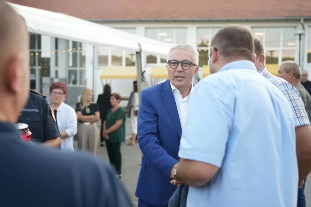 (FOTOGALERIJA) Proslavljen Dana općine Brodski Stupnik uz euharistijsko slavlje, polaganje vijenaca u čast poginulih branitelja i Svečanu sjednicu Općinskog vijeća