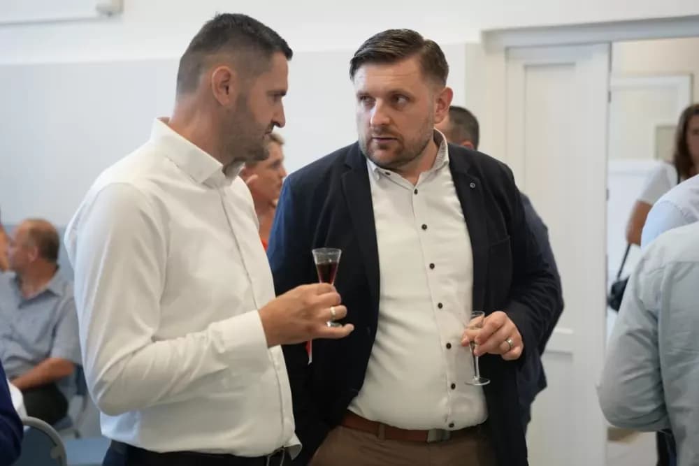 (FOTOGALERIJA) Proslavljen Dana općine Brodski Stupnik uz euharistijsko slavlje, polaganje vijenaca u čast poginulih branitelja i Svečanu sjednicu Općinskog vijeća