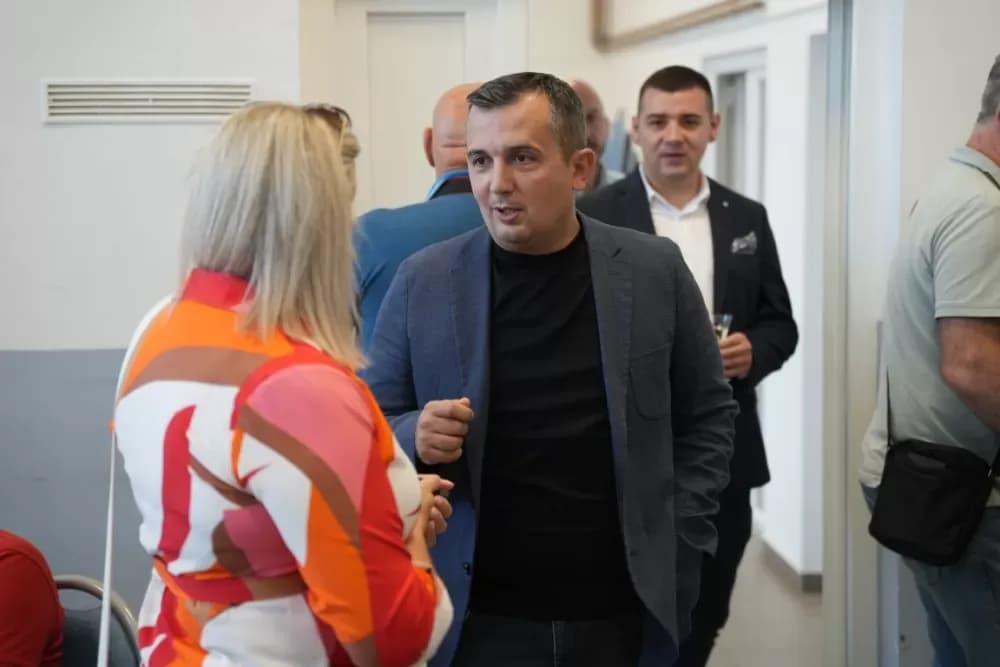 (FOTOGALERIJA) Proslavljen Dana općine Brodski Stupnik uz euharistijsko slavlje, polaganje vijenaca u čast poginulih branitelja i Svečanu sjednicu Općinskog vijeća