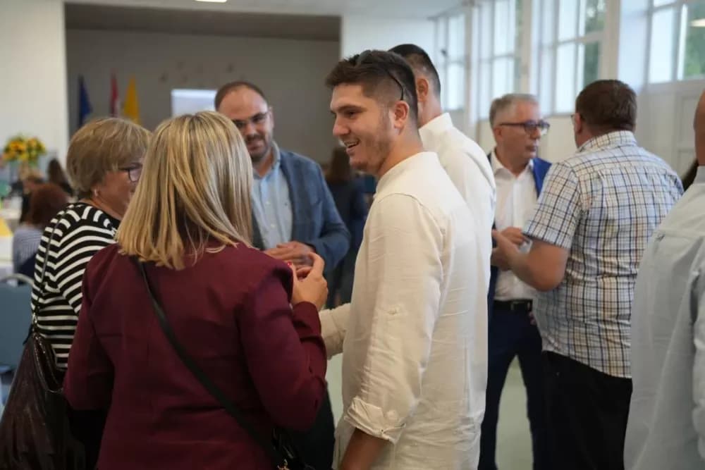(FOTOGALERIJA) Proslavljen Dana općine Brodski Stupnik uz euharistijsko slavlje, polaganje vijenaca u čast poginulih branitelja i Svečanu sjednicu Općinskog vijeća