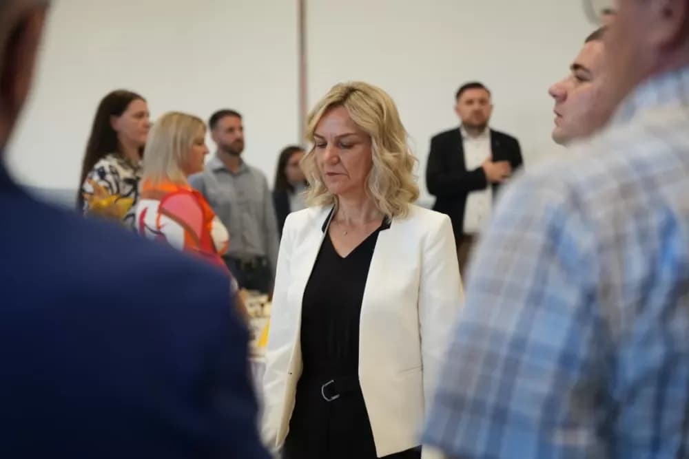 (FOTOGALERIJA) Proslavljen Dana općine Brodski Stupnik uz euharistijsko slavlje, polaganje vijenaca u čast poginulih branitelja i Svečanu sjednicu Općinskog vijeća