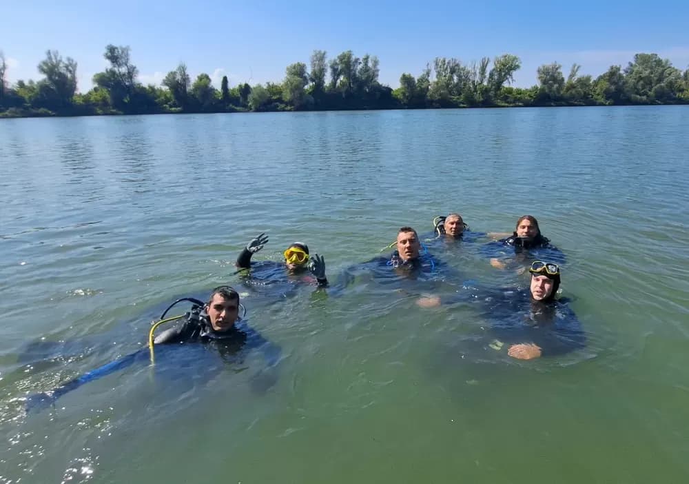 Ekološka akcija „Sava 2025.“ okupila ronioce i volontere na Poloju
