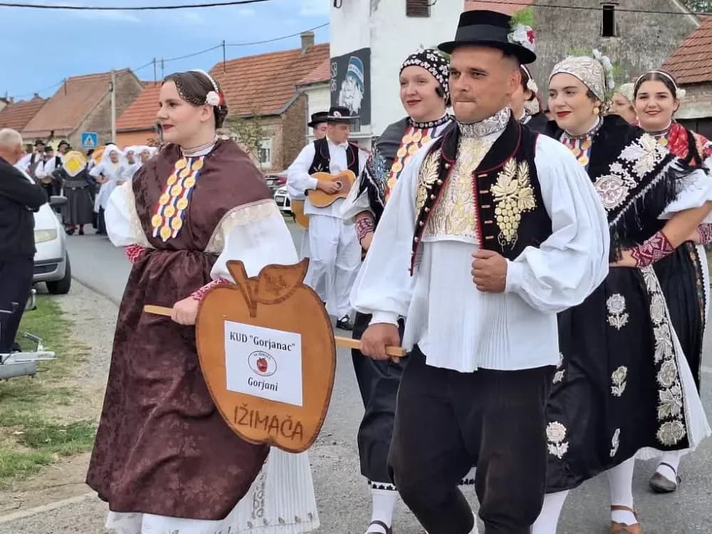 [FOTOGALERIJA] Sve onako kako se to nekad radilo: 44. Ižmača u Beravcima