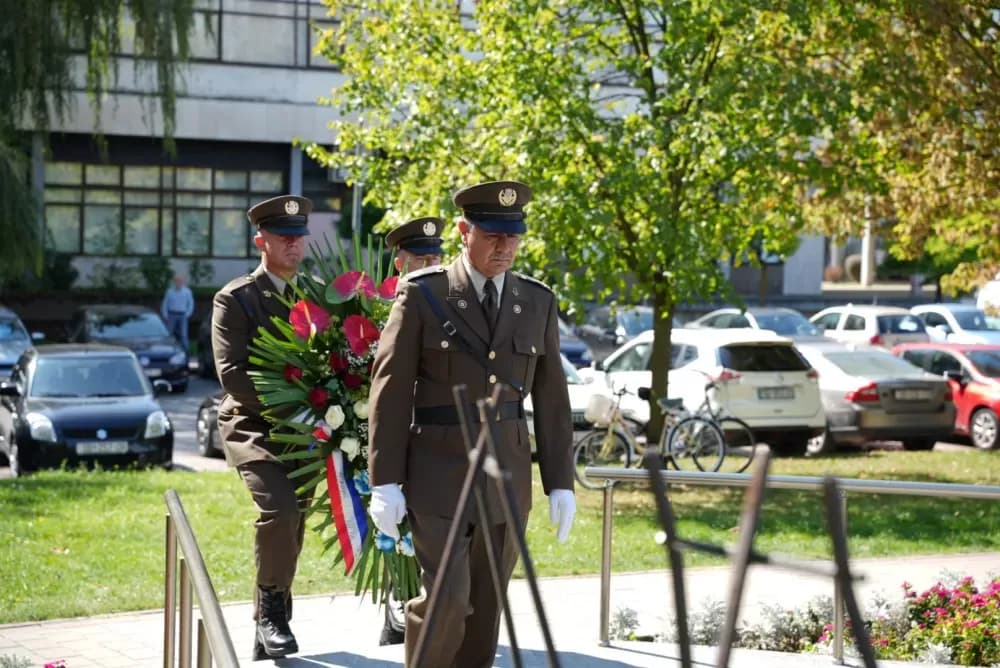 Zaslužnima dodijeljene zahvalnice i priznanja uz Dan hrvatskih branitelja Brodsko-posavske