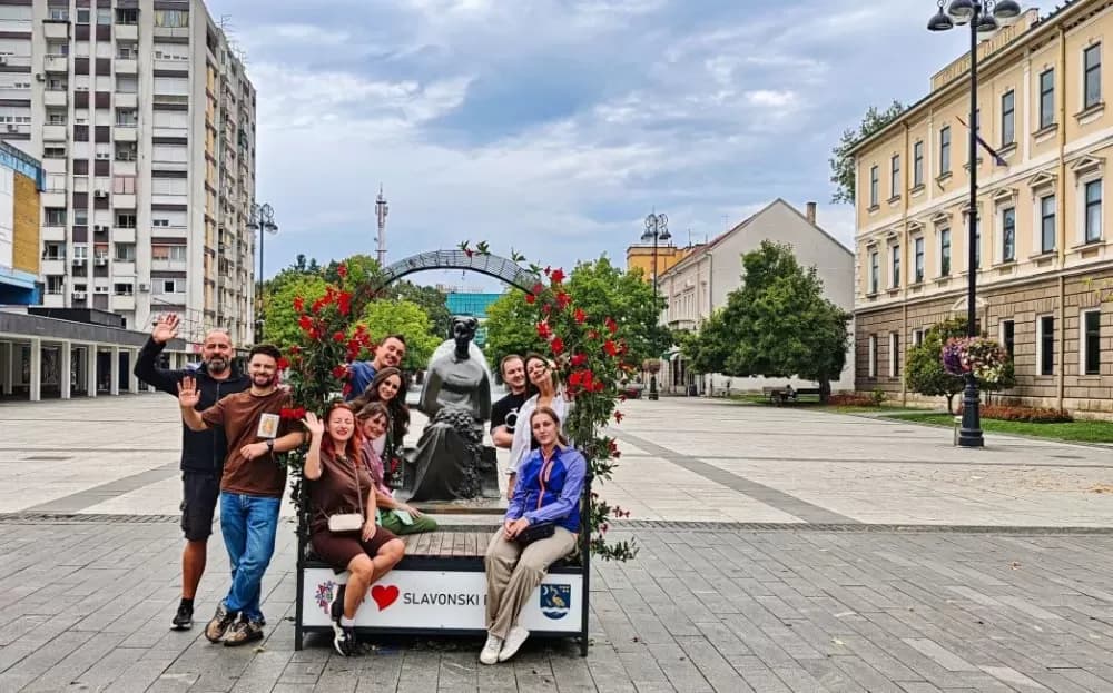 Prati ih više od pola milijuna ljudi: što raditi u Brodsko-posavskoj županiji prema preporuci influencera?
