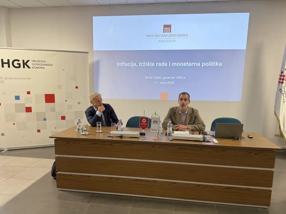 Održana tribina o inflaciji, plaćama i socijalnom dijalogu u Slavonskom Brodu
