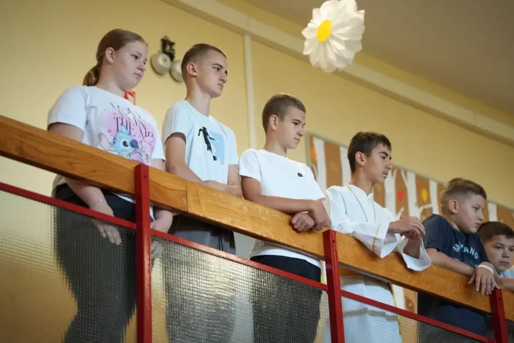 (FOTOGALERIJA) Dan koji će mještani Sikirevaca i okolnih mjesta dugo pamtiti: Položen kamen temeljac za gradnju nove školsko sportske dvorane