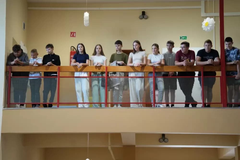 (FOTOGALERIJA) Dan koji će mještani Sikirevaca i okolnih mjesta dugo pamtiti: Položen kamen temeljac za gradnju nove školsko sportske dvorane