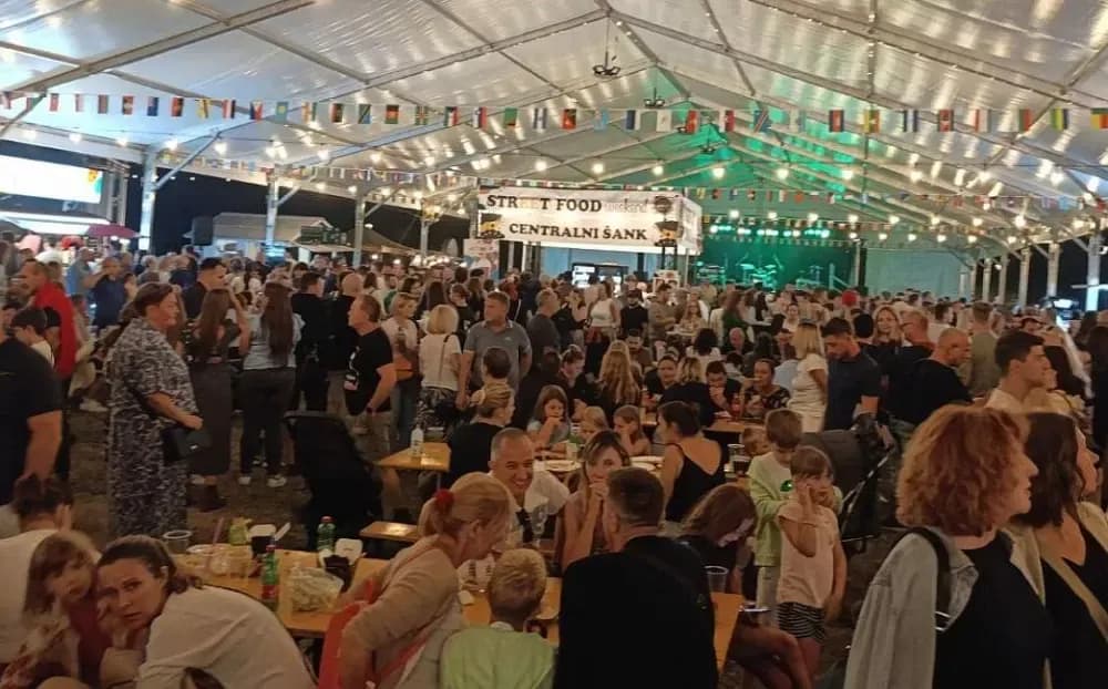 Gužva u Tvrđavi Brod: počeo 2. Street Food vikend