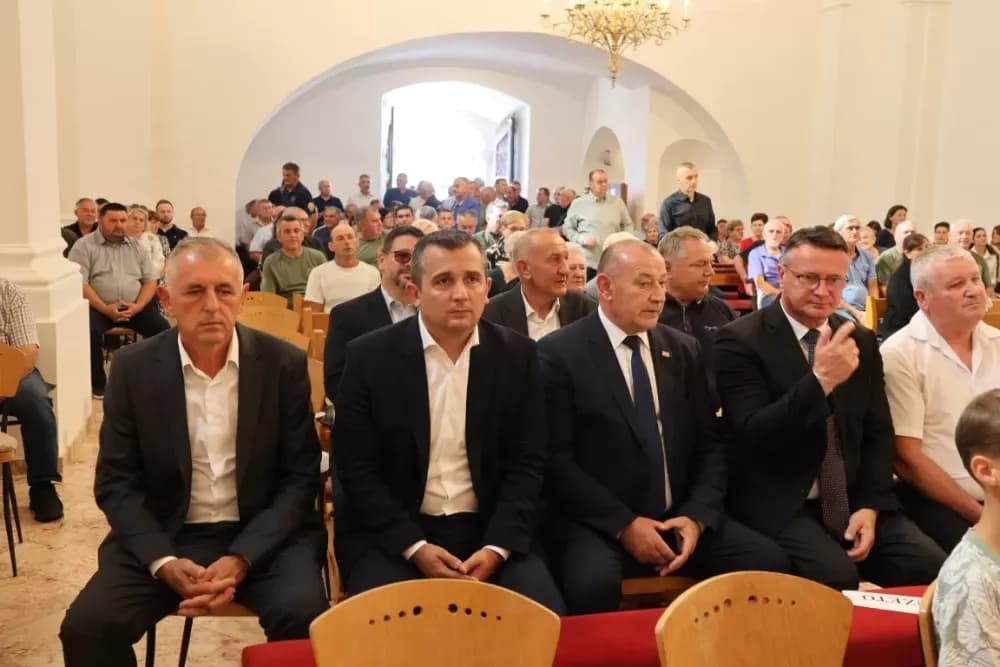 Otvorena spomen soba branitelja Općine Nova Kapela: