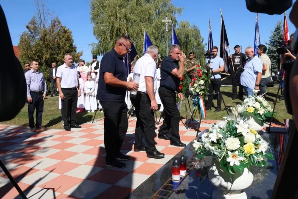 Otvorena spomen soba branitelja Općine Nova Kapela:
