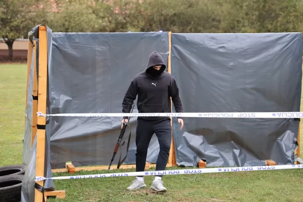 (FOTOGALERIJA) Dostojanstveno obilježen Dan policije u Brodsko-posavskoj županiji: Pijetet, zahvalnost i predanost službi