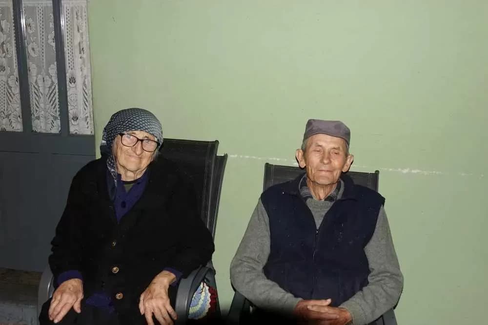 Slavonska fešta za pamćenje: Rođeni blizanci Bruno i Borna, slavilo se uz perje, pjesmu i 90. rođendan pradjeda