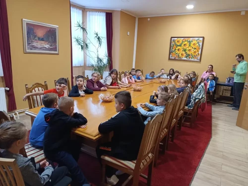 Prvašići iz Sibinja posjetili općinsku upravu i razgovarali s načelnikom