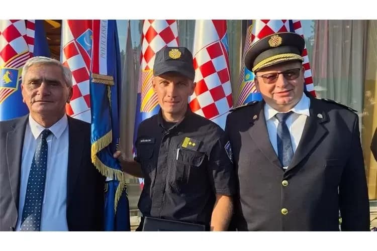 Predsjednik Milanović odlikovao Policijsku postaju Nova Gradiška za junaštvo u Domovinskom ratu
