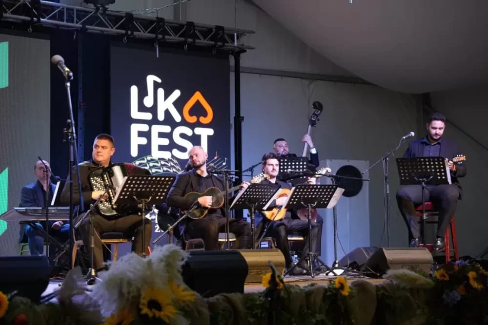 Davorski tamburaši Satir na Lika Festu - ovog ponedjeljka prikaz spota na CMC TV