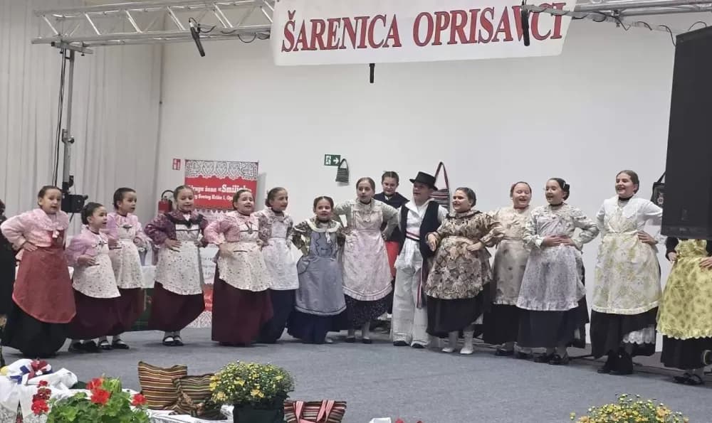 Izabrana najljepša šarenica u Oprisavcima – slavila Gabrijela Matasović iz Velike Kopanice