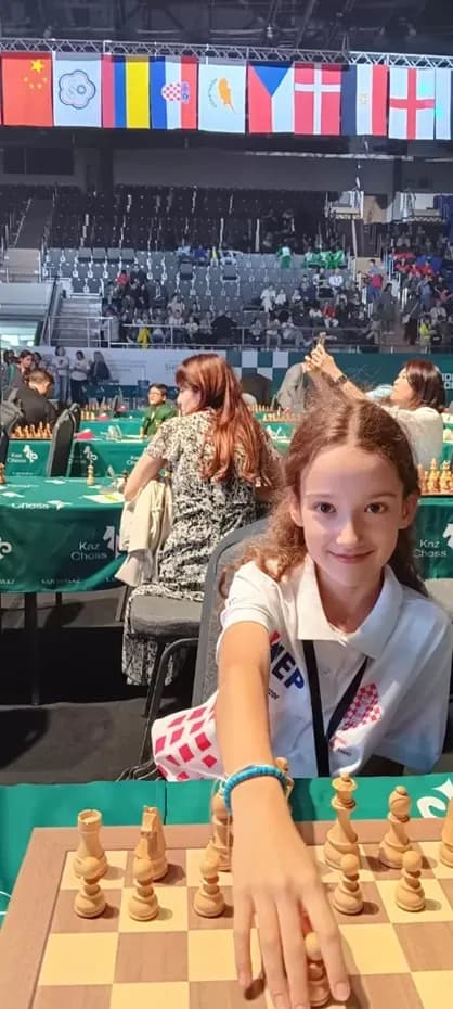 VELIKI USPJEH MLADOG ŠAHOVSKOG TALENTA IZ SL. BRODA: Josipa Gašparac sjajno nastupila na Svjetskom kadetskom prvenstvu u Kazahstanu!