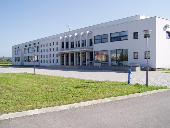 Maturanti brodske Ekonomsko-birotehničke škole educirani  o izborima
