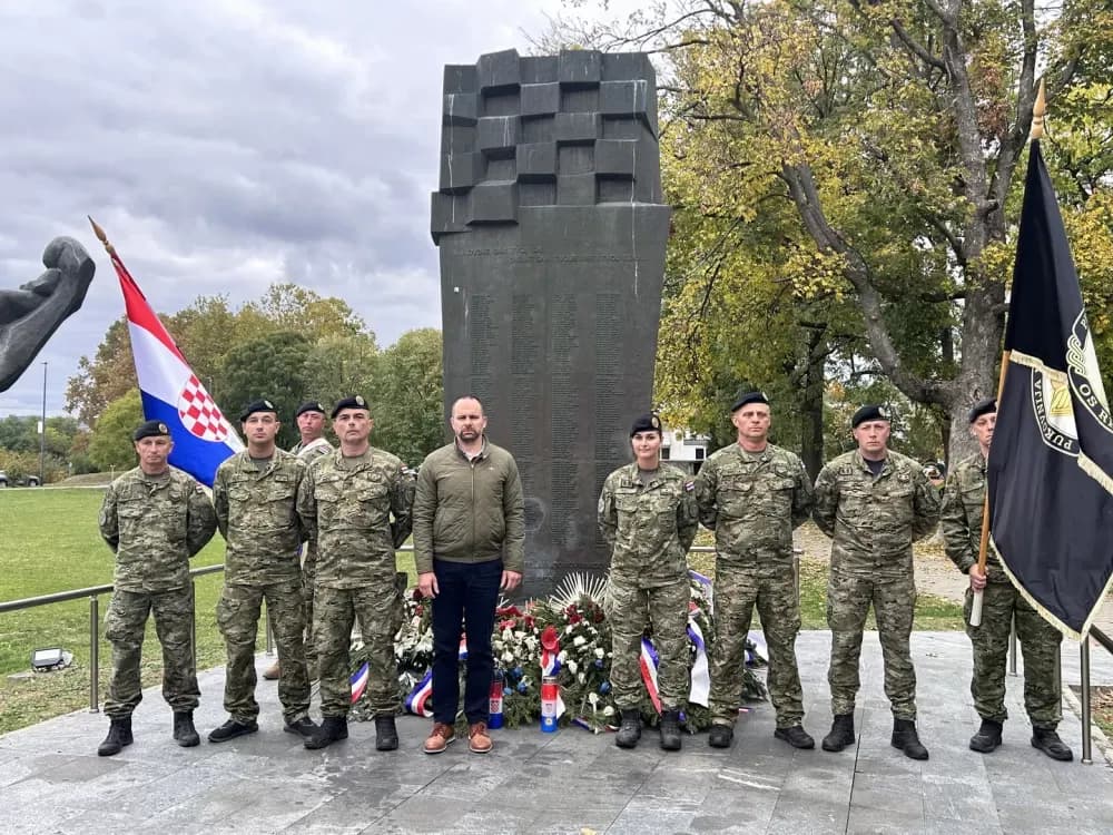 Slavonski Brod dočekao sudionike 4. Memorijalne hodnje za žrtve Vukovara