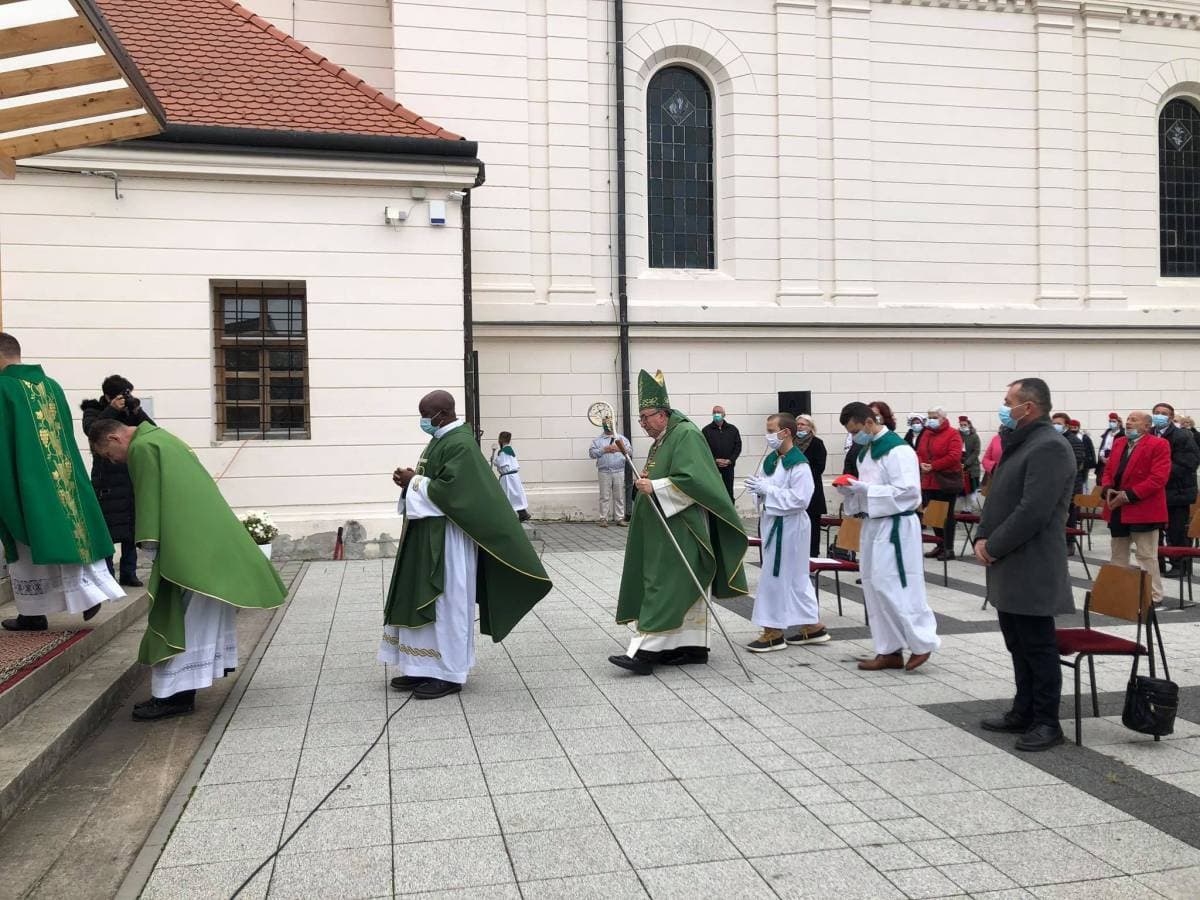 Višestruki darivatelj krvi Davor Matić primio odličje predsjednika RH, a deseci pojedinaca niz priznanja