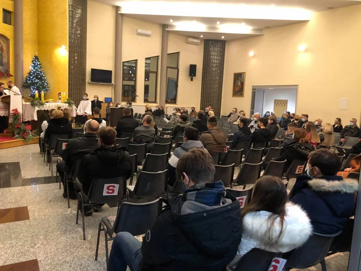 Berba s okusom tradicije: Matić i Škoro pripremaju poluslatki cabernet sauvignon u Mitrovcu