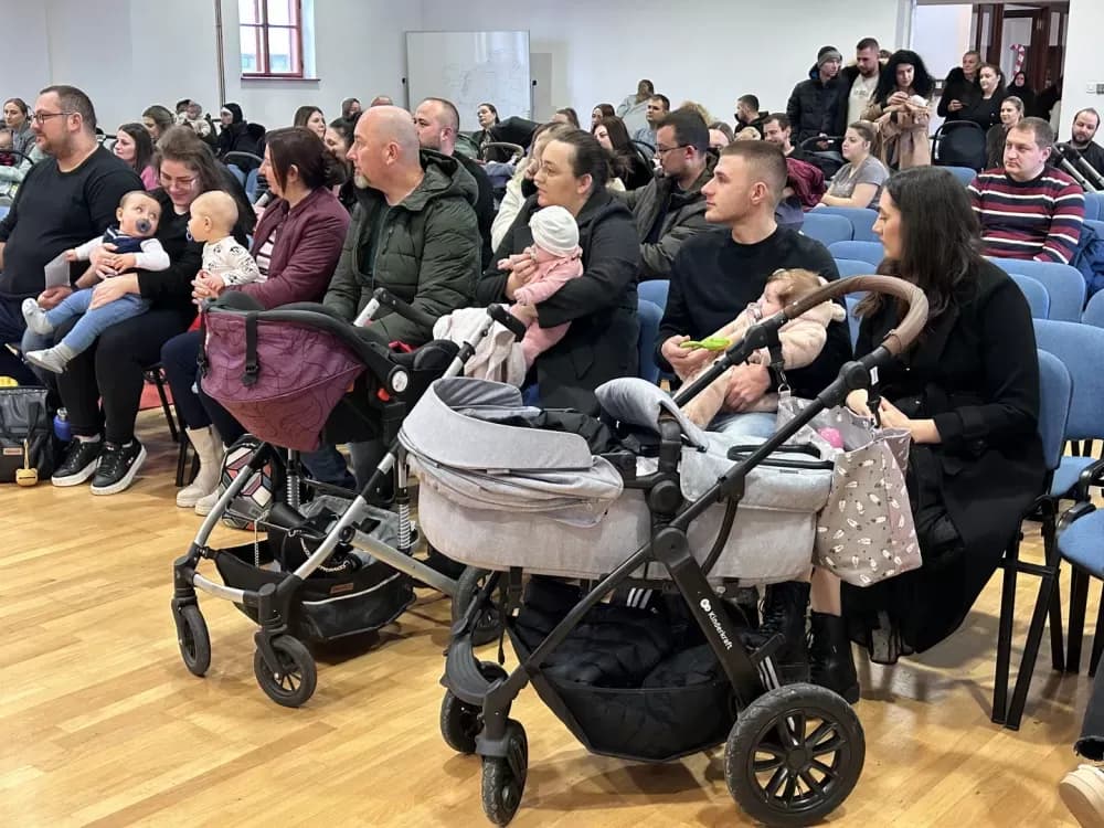 Upriličen prijem za bebe rođene u 2025. godini