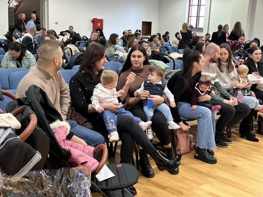 Upriličen prijem za bebe rođene u 2025. godini
