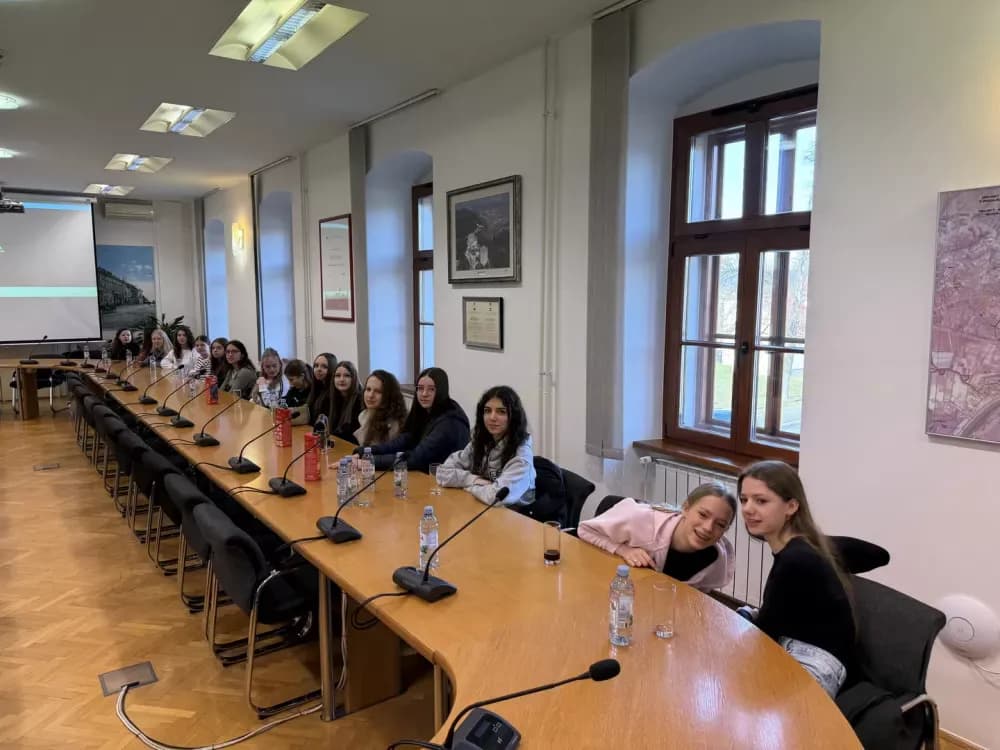 Upriličen prijem učenika Erasmus+ projekta „Green, Digital, Active“ u Gradskoj upravi