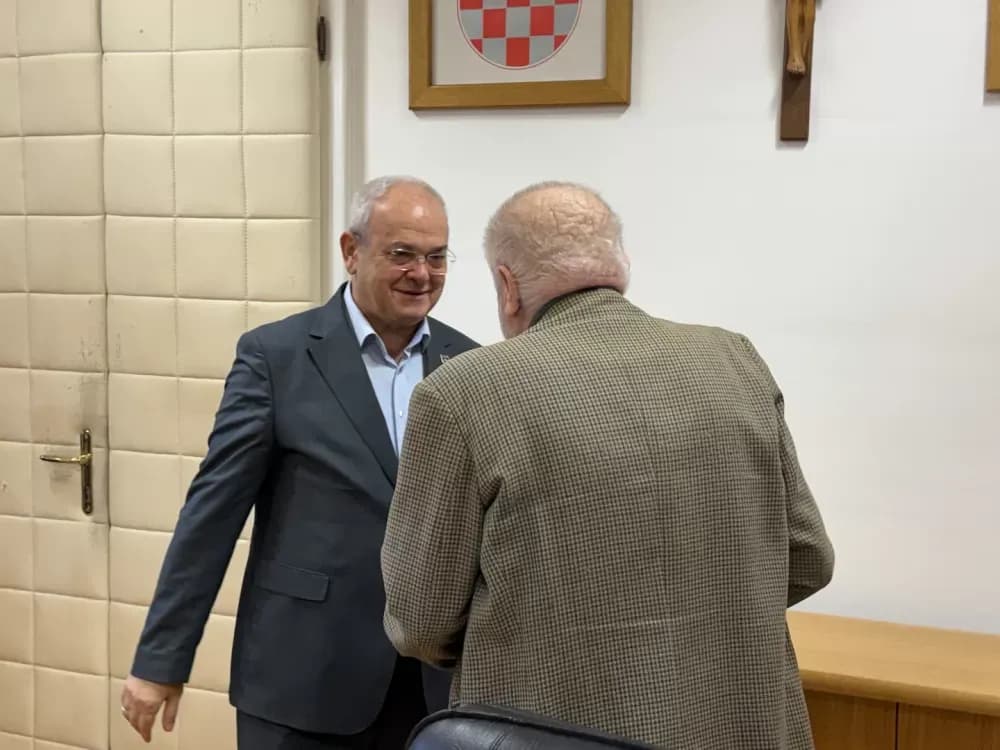 Održana podjela ugovora za programe javnih potreba u kulturi Grada Slavonskog Broda za 2026. godinu
